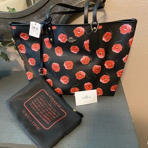 NWT - AUTHENTIC Coach Reversible Tote